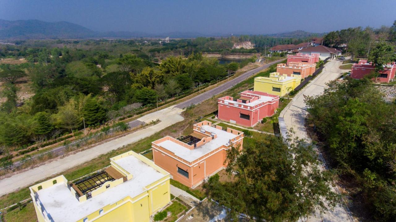 Leaves Valley Resort Nong Ya Plong Экстерьер фото
